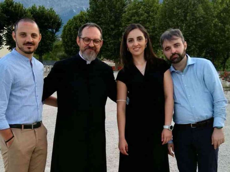 Don Luigi, vedovo con tre figli diventato sacerdote a 61 anni