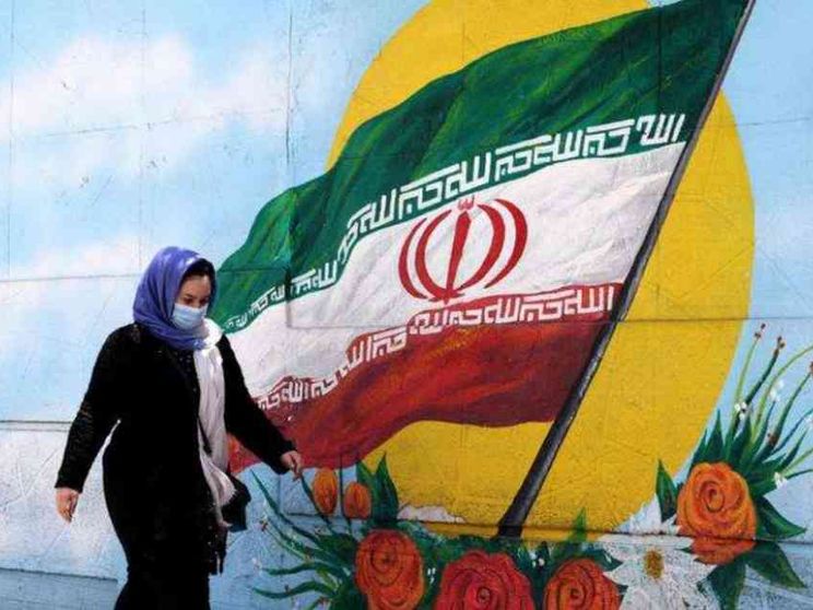 Khamanei diffida dei «vaccini Satana». E si fa iniettare l'autarchico CovIran