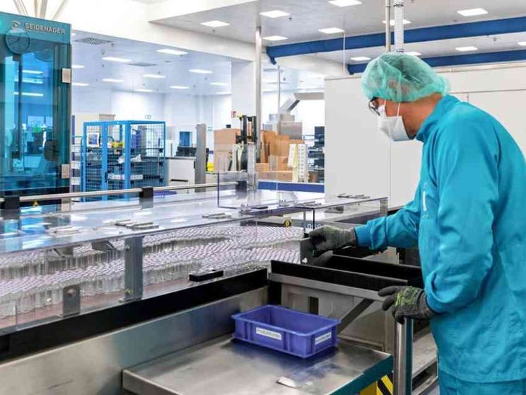 Effetto Europei, contagi in aumento: 3.558. Impennata anche in Francia e Uk