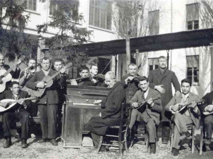 Sacra Famiglia, 125 anni di un popolo nato dal genio di don Pogliani