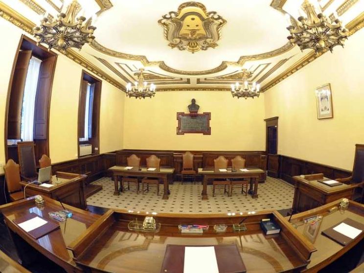 Fondi vaticani, parte il processo. Tra i 10 imputati anche Becciu
