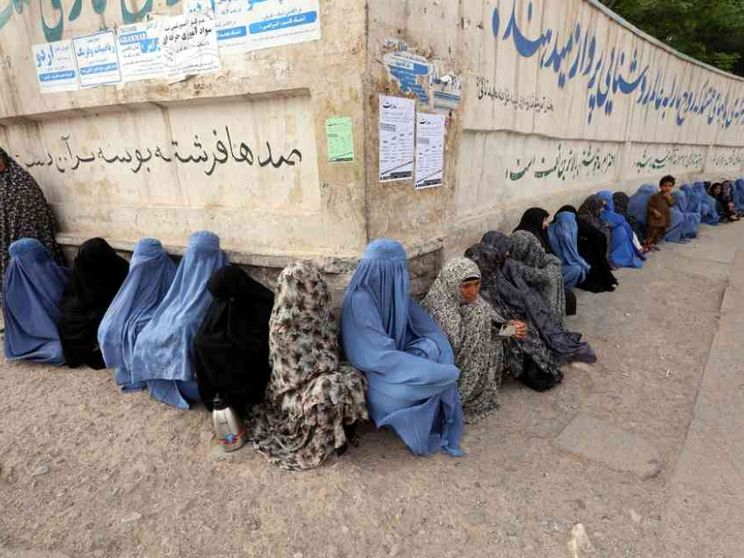 «Il ricatto dei taleban: lista di giovani da dare in spose ai combattenti»