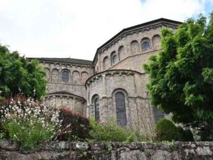 Più forti della Rivoluzione, i benedettini tornano a Solignac dopo 230 anni