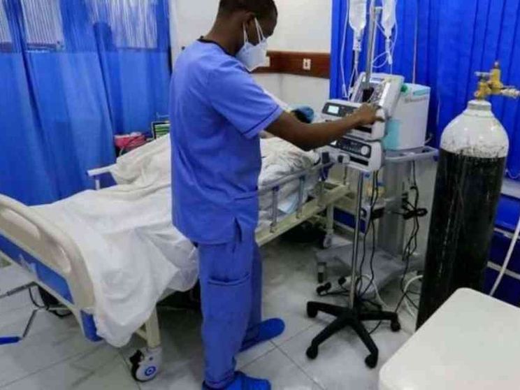 Papa Francesco dona dispositivi anticovid a un ospedale in Eswatini