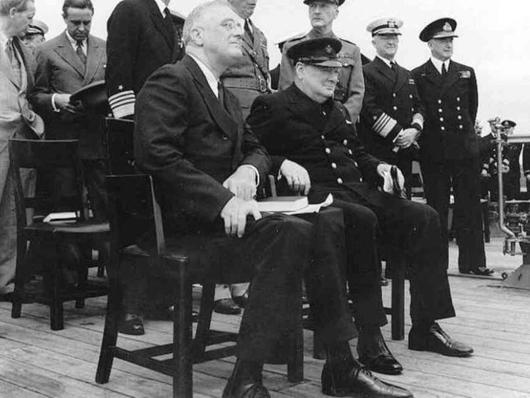 Con la Carta Atlantica Churchill e Roosevelt gettano le basi delle Nazioni Unite