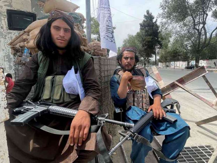 La piccola comunità cattolica nell'occhio del ciclone: «Pregate per noi»