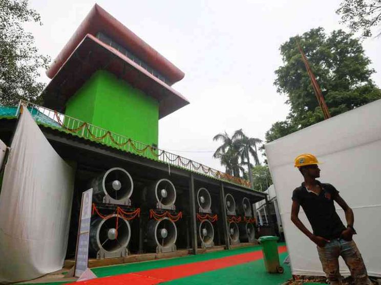 A Delhi arriva la torre "mangiasmog". Ma il progetto divide