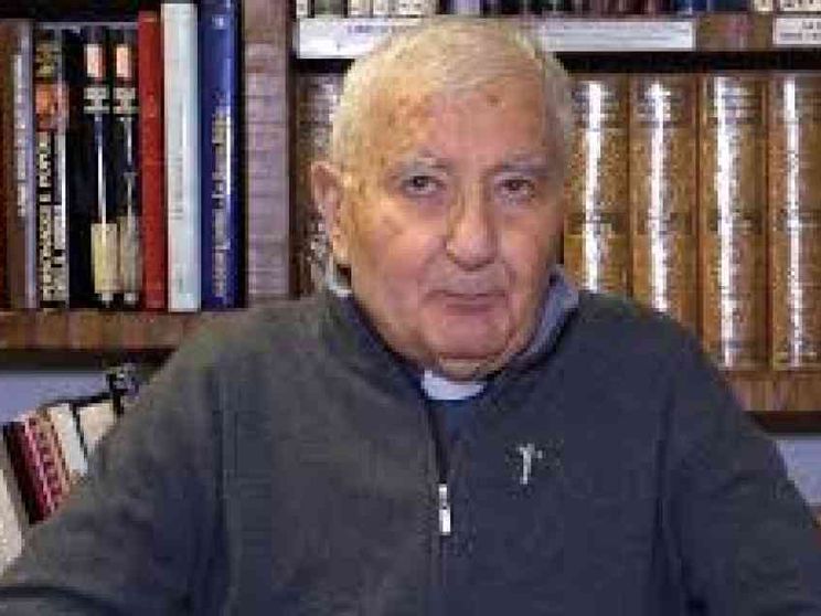 Assisi, addio a don Vittorio Peri. Dal Csi alla cultura