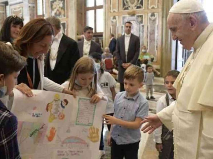 Il Papa alla Fondazione Arché: la vostra accoglienza offre sparanza