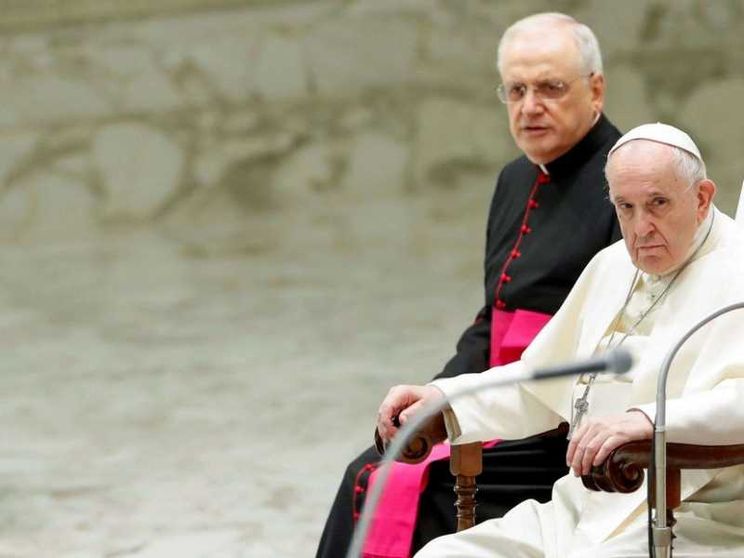 Il Papa: anche oggi c'è la schiavitù e le donne non hanno stesse opportunità