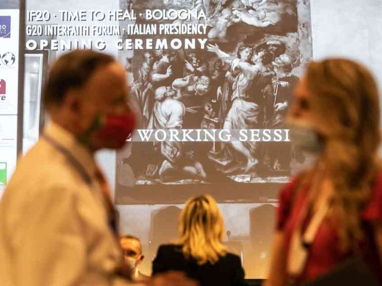 L'appello: «Un moderno ascetismo per guarire il pianeta»