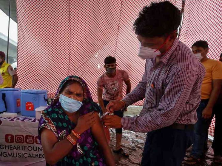 Nicoletta Dentico: «L'apartheid vaccinale cresce ogni giorno di più»