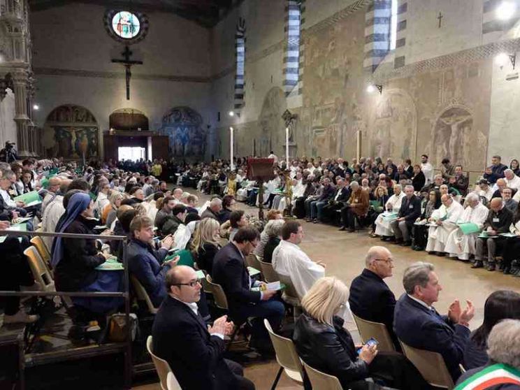 Dal mondo all’Italia: ecco come si intrecciano i cammini sinodali