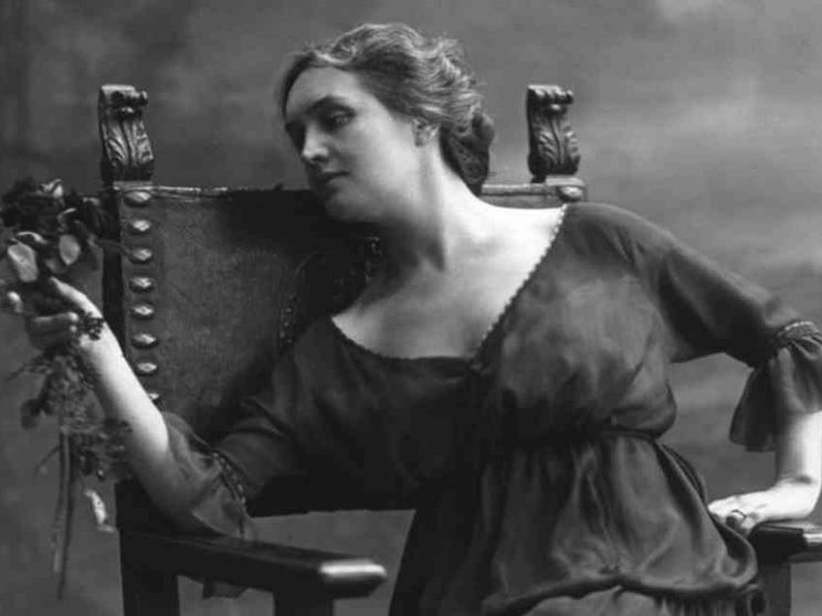 Non solo femminismo: riscoprire la complessità di Sibilla Aleramo