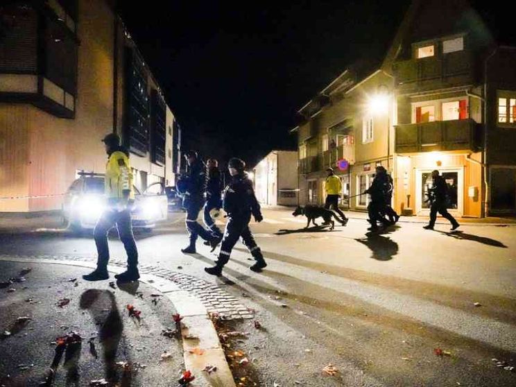 Fa strage con l'arco a Kongsberg. «Un danese che si era radicalizzato»
