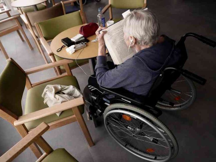 I regali dei "Nipoti di Babbo Natale" agli anziani nelle Rsa: ecco come