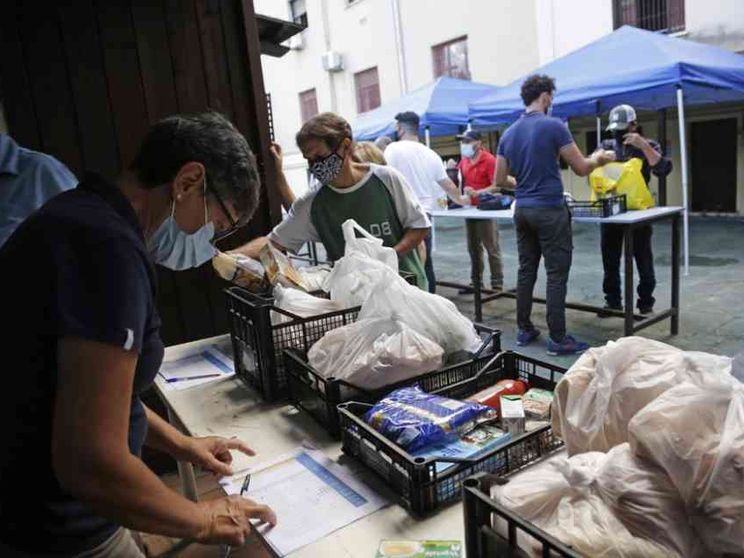 Quasi due milioni di poveri alla Caritas, allarme madri sole e minori