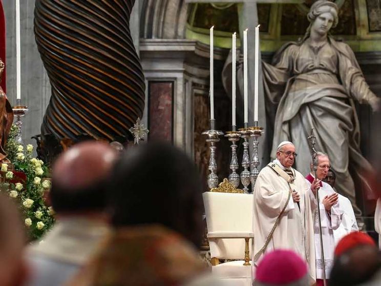 Dai defunti alla Giornata dei poveri, le Messe del Papa a novembre