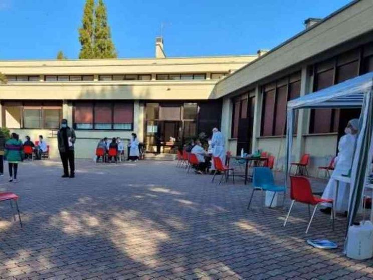 Visite mediche gratis per i bisognosi in parrocchia e in San Pietro