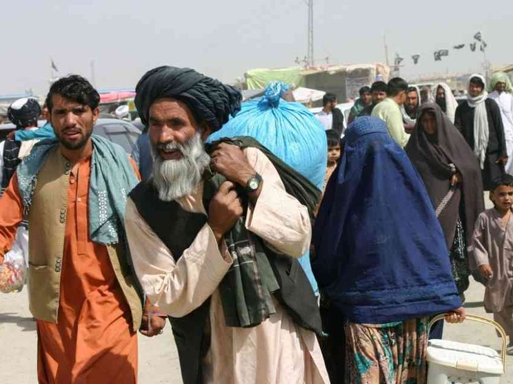 Profughi afghani nella terra di mezzo. Rifiutati da tutti