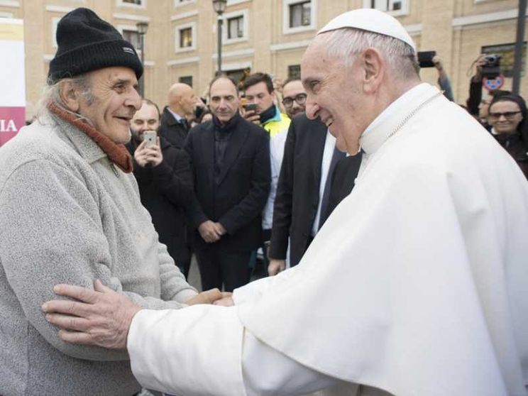 Il Papa ad Assisi con 500 poveri di tutta Europa / Il programma