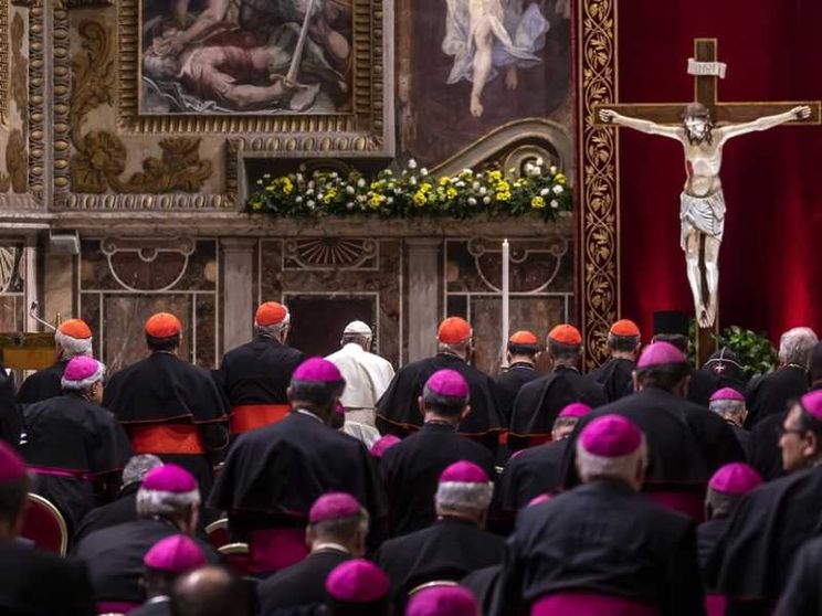 Abusi sui minori, la Chiesa in preghiera per le vittime