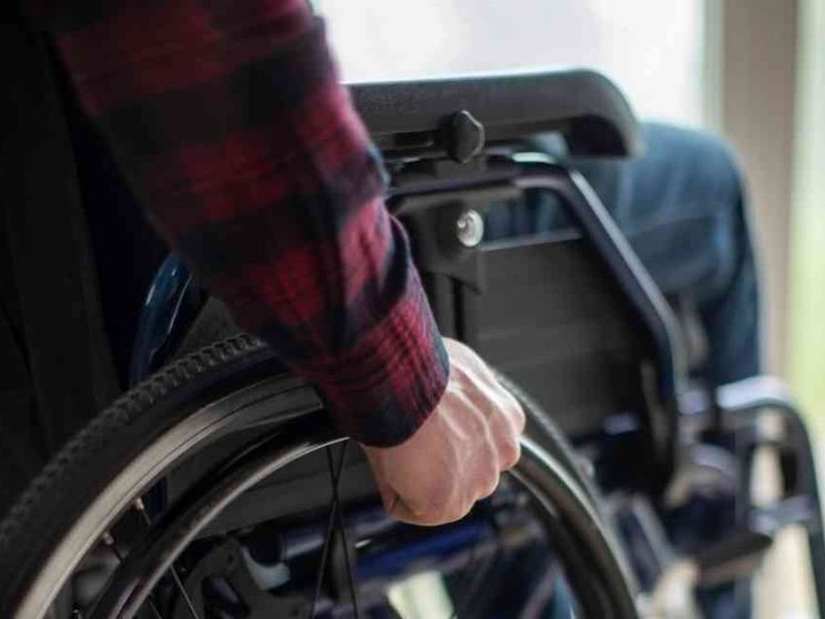 «Rdc agli abili, a mia figlia poco». Disabili, serve un assegno equo