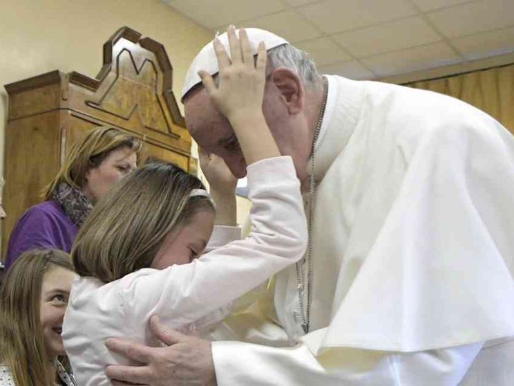 Il Papa ai disabili: la Chiesa vi ama e ha bisogno di voi