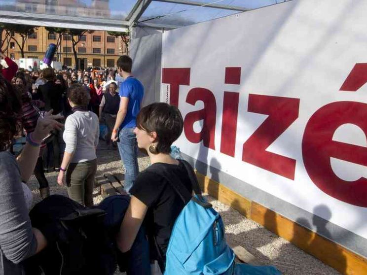Taizé a Torino, il cammino si sdoppia