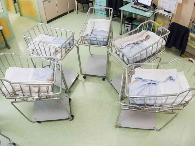 Il destino degli italiani: pochi, vecchi e soli. E le famiglie si restringono