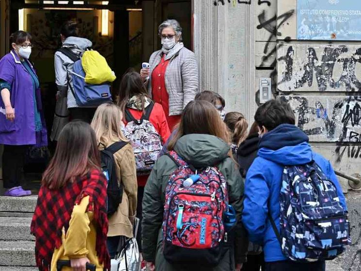 5,2 miliardi per rinnovare gli edifici scolastici (anche mense e palestre)