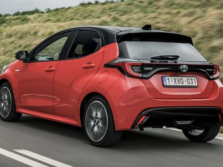Auto ibride senza la spina: ecco le 10 più economiche sul mercato
