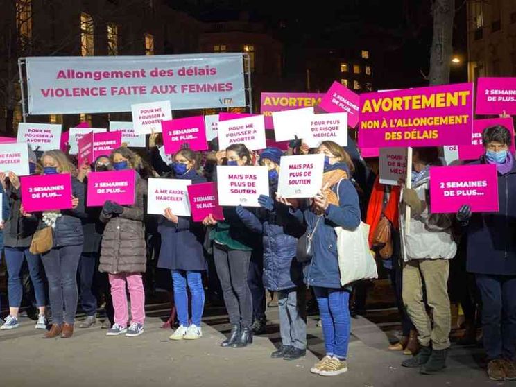 Aborto fino a 14 settimane, colpo di mano in Parlamento