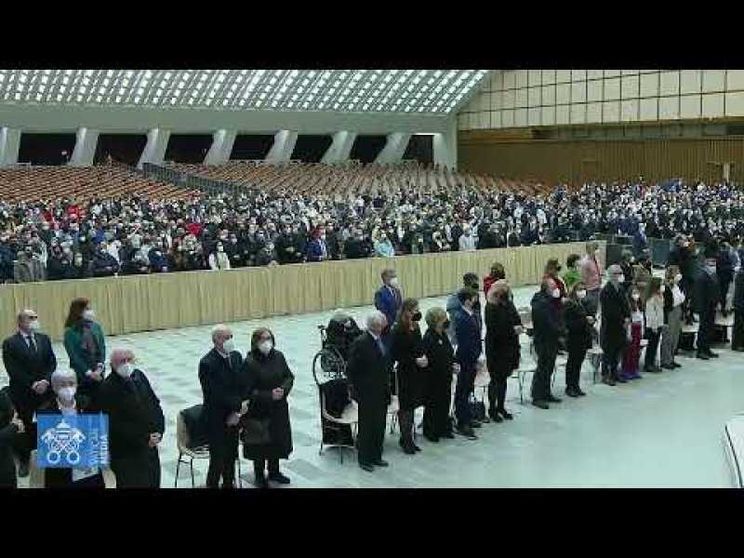 Il Papa è atterrato a Cipro. Ecumenismo e fraternità