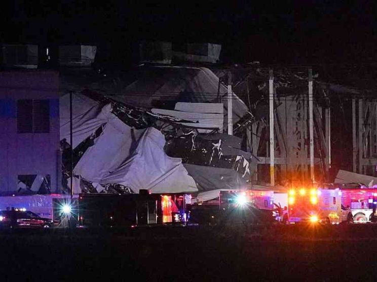 30 tornado devastano gli Stati Uniti centrali: si temono 100 morti