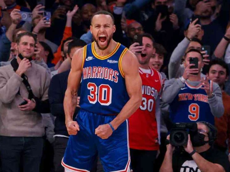 Curry, fede e fantasia: il re del tiro da tre