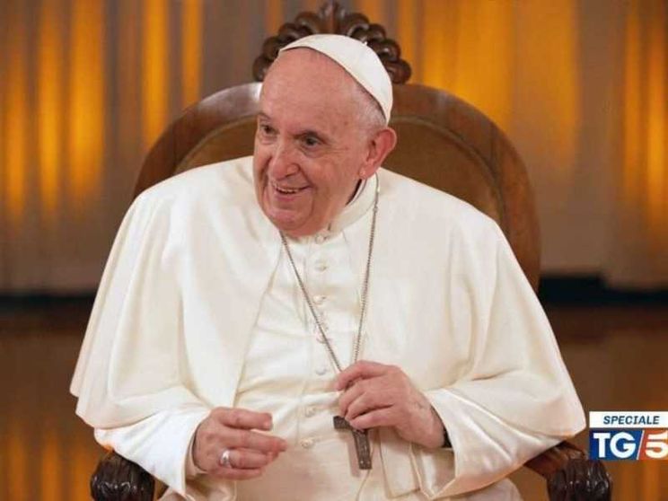 Il Papa sulle donne abusate in casa: «Problema quasi satanico»