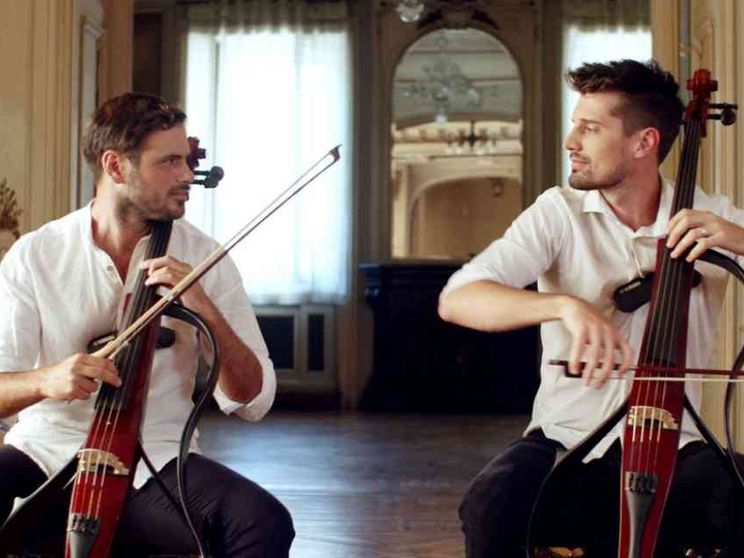 2Cellos: «Tour d'addio, amici per sempre»
