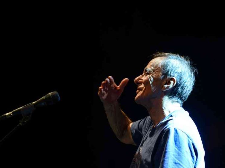 Vecchioni: «Io credo nel perdono e nel futuro»