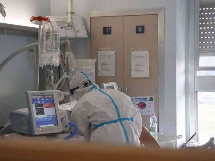 98.020 contagi e 148 vittime. In ospedale +529 (40 in intensiva)