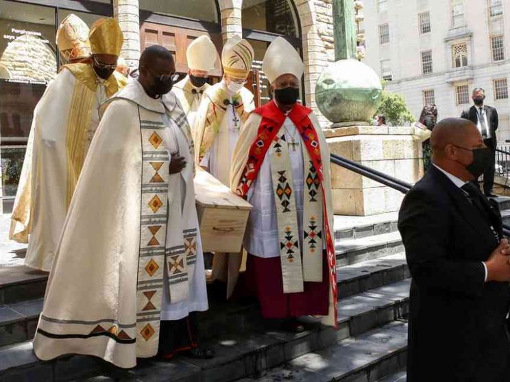 Funerali di stato per Tutu, che ha voluto la bara più economica