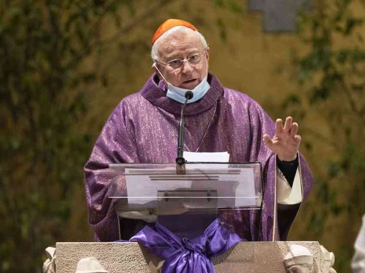 Il cardinale Bassetti negativo al Covid. «Aderiamo alla campagna vaccinale»