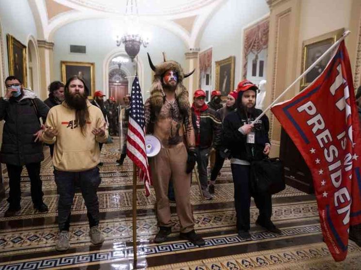 A un anno dall'assalto al Congresso l'America si ritrova ancora divisa