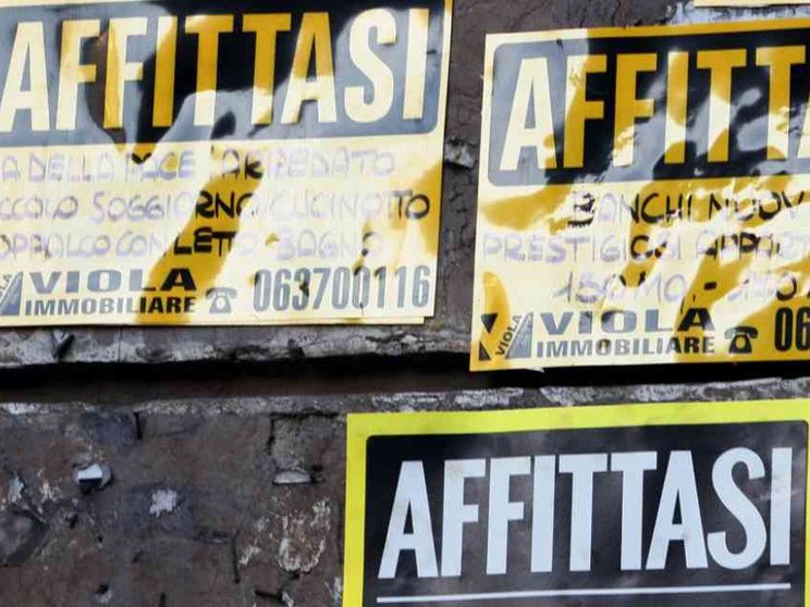 Emergenza sfratti, la Caritas: «Moratoria e poi un tavolo»