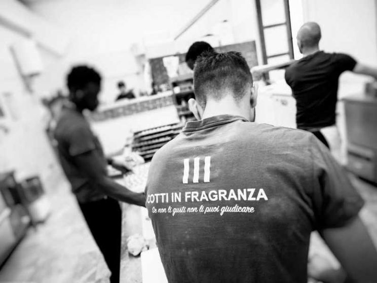 Il reinserimento dei detenuti minori grazie al turismo e facendo biscotti