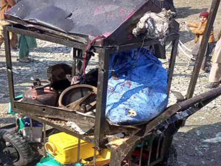 Nove bambini uccisi e quattro feriti da un mortaio fuori da una scuola