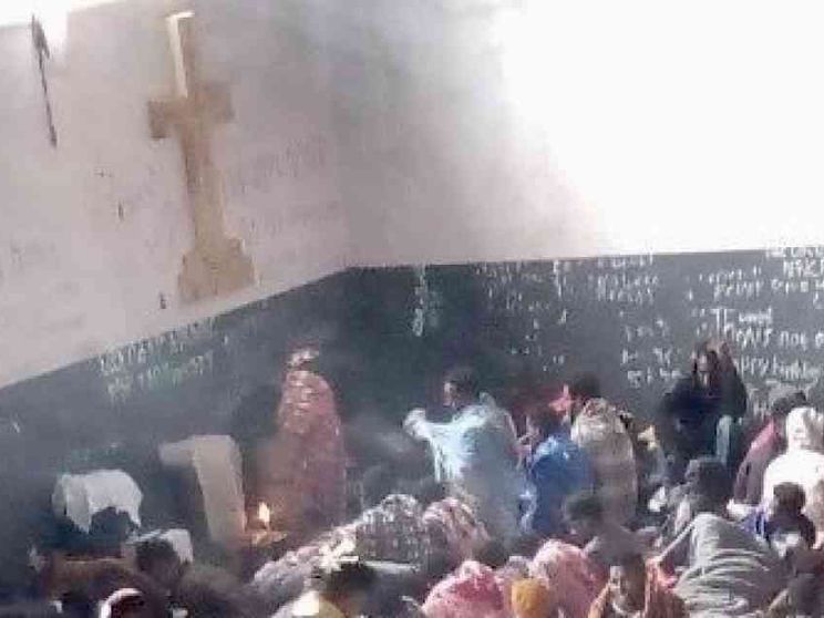 In una foto dall’inferno libico la cristiana preghiera dei rifiutati