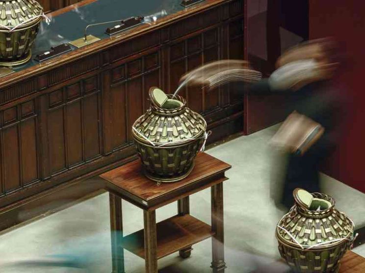 Cammino in salita per Draghi, alle prese con il fronte "contro"