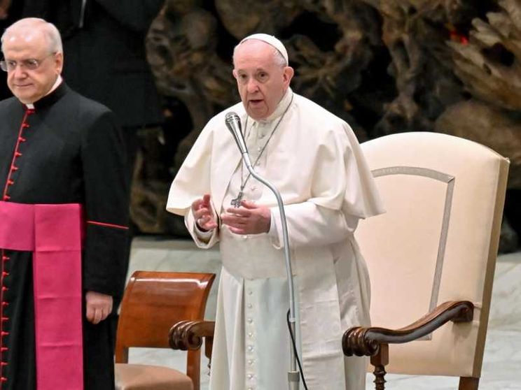 Il Papa: preghiamo per l'Ucraina, merita la pace