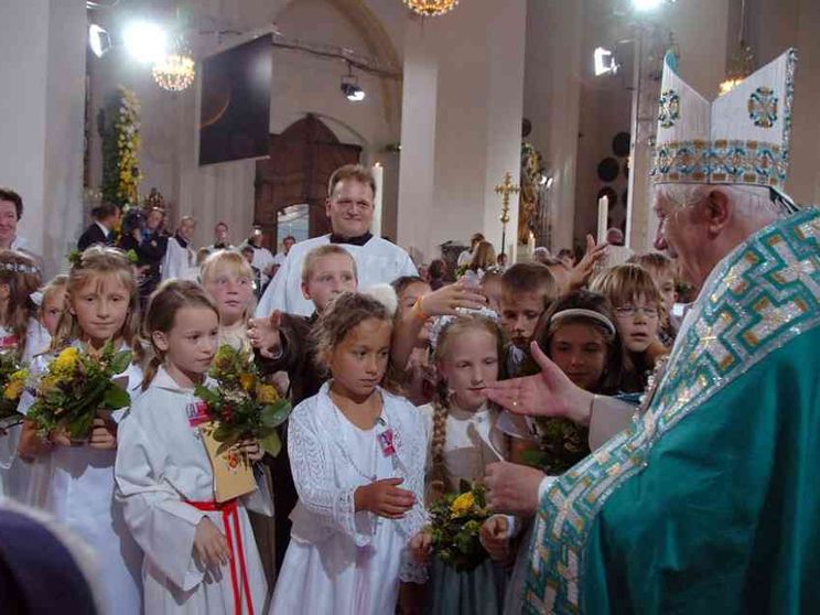 La Santa Sede difende Benedetto XVI: "Contro gli abusi è stato durissimo"